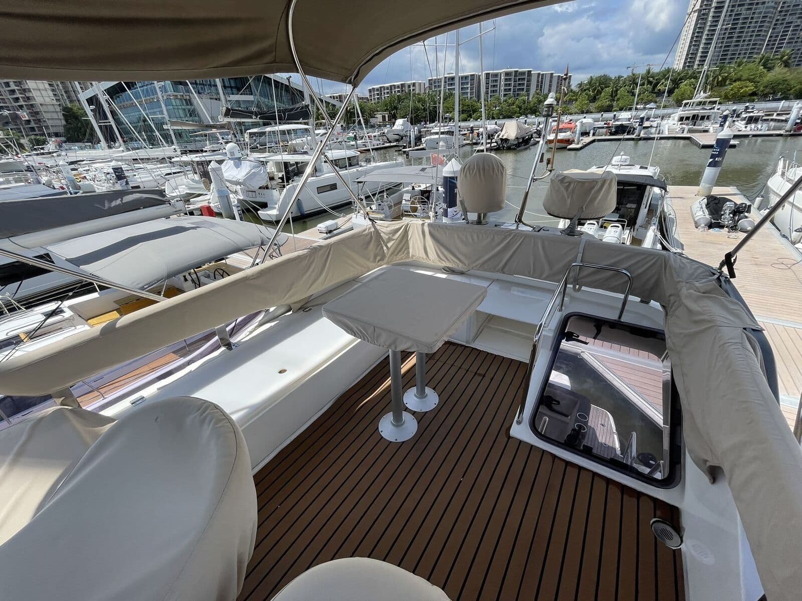2018 Bavaria R40 Fly — фото 13