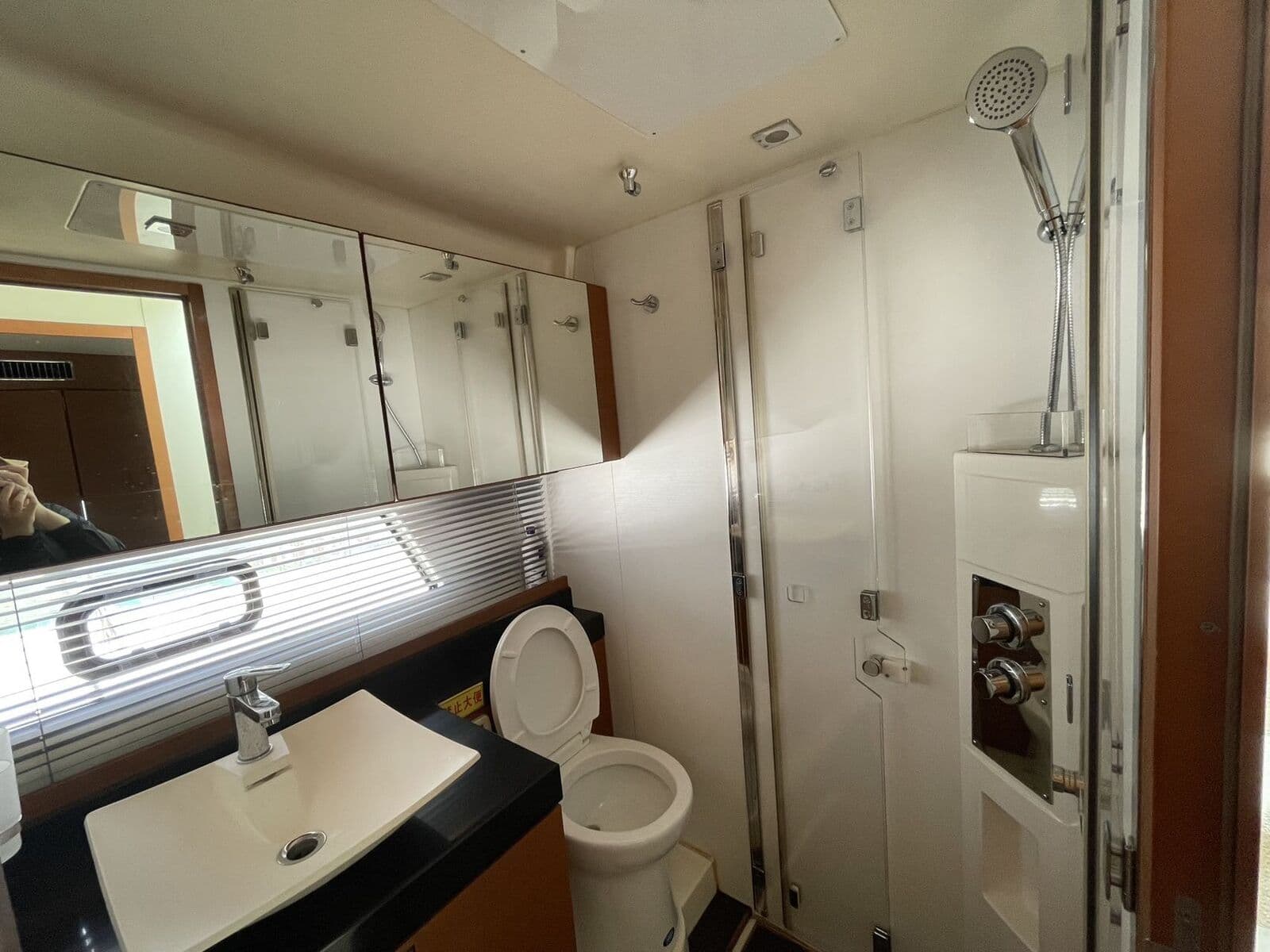 2011 Prestige 500 Flybridge — фото 14